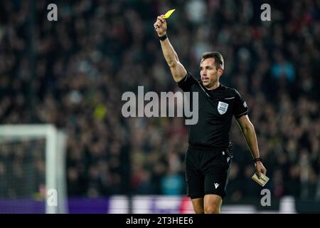 Rotterdam, The Netherlands. 25th Oct, 2023. Rotterdam - Referee Tobias Stieler during the 3rd leg of the UEFA Champions League group stage between Feyenoord v SS Lazio at Stadion Feijenoord De Kuip on 25 October 2023 in Rotterdam, The Netherlands. Credit: box to box pictures/Alamy Live News Stock Photo