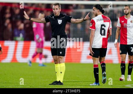 Rotterdam, Netherlands. 25th Oct, 2023. ROTTERDAM, NETHERLANDS - OCTOBER 25: Referee Tobias Stieler gestures during the Group E - UEFA Champions League 2023/24 match between Feyenoord and SS Lazio at Stadion Feijenoord on October 25, 2023 in Rotterdam, Netherlands. (Photo by Joris Verwijst/Orange Pictures) Credit: Orange Pics BV/Alamy Live News Stock Photo