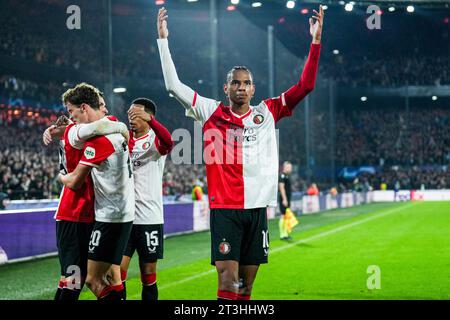 Rotterdam, The Netherlands. 25th Oct, 2023. Rotterdam - Calvin Stengs of Feyenoord celebrates the 3-0 during the 3rd leg of the UEFA Champions League group stage between Feyenoord v SS Lazio at Stadion Feijenoord De Kuip on 25 October 2023 in Rotterdam, The Netherlands. Credit: box to box pictures/Alamy Live News Stock Photo