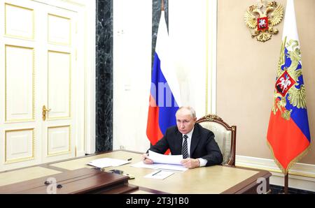 Moscow, Russia. 25 October, 2023. Russian President Vladimir Putin chairs a videoconference meeting with Government members from the Kremlin, October 25, 2023 in Moscow, Russia.  Credit: Gavriil Grigorov/Kremlin Pool/Alamy Live News Stock Photo