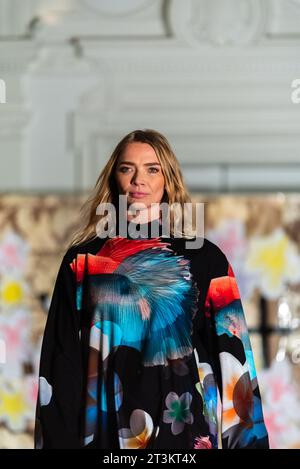 Jodie Kidd returned to the catwalk for the first time in ten years, overcoming panic attacks to model on the runway for a Vin + Omi show, 2019 Stock Photo
