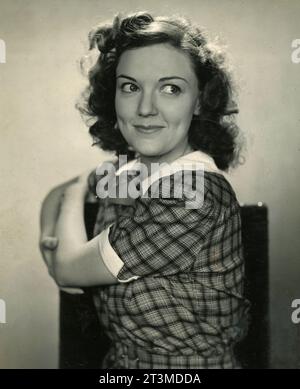 Danish actress Bodil Kjer in the movie Far Skal Giftes, Denmark 1941 Stock Photo