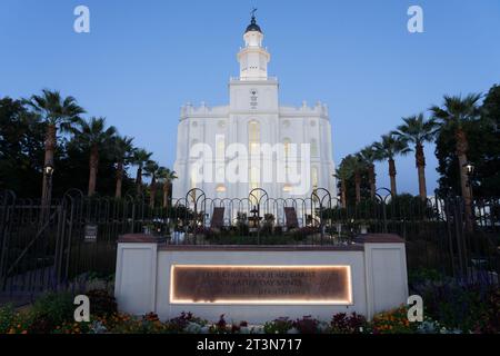 The St. George Utah Temple of The Church of Jesus Christ of Latter-day Saints in St. George, Utah, at morning twilight.  It was the first temple compl Stock Photo