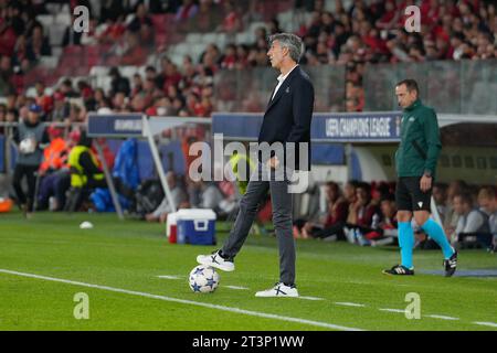 Lisboa, Portugal. 24th Oct, 2023. Imanol Alguacil, Coach of Real Sociedad during the UEFA CHAMPIONS LEAGUE group D football match between Benfica and Real Sociedad, at Estádio da Luz in Lisbon, Portugal Credit: Brazil Photo Press/Alamy Live News Stock Photo