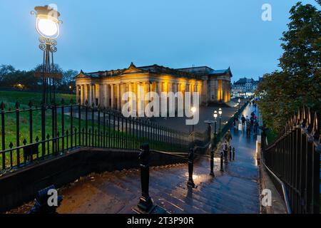 Evening view of floodlit Scottish National Gallery on The Mound from Playfair Steps in Edinburgh, Scotland, UK Stock Photo