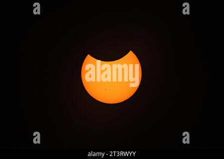2023 Annular Solar Eclipse viewed near Albuquerque, New Mexico, USA Stock Photo