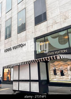 Louis Vuitton shop. San Francisco, California, USA Stock Photo - Alamy