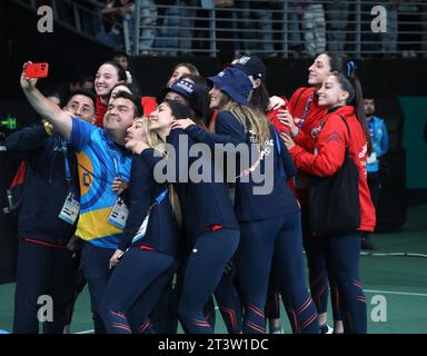 Santiago, Chile, USA. 26th Oct, 2023. SANTIAGO (CHL), 10/26/2023 - CEREMONY/MEDALS/VOLLEYBALL/WOMEN - Medal Ceremony of the Women's Team Volleyball Final with the Dominican Republic winning Gold, Brazil-Silver and Mexico-Bronze on the main court of Parque Arena O 'Higgins in Santiago, Chile during the 2023 Pan American Games. (Credit Image: © Niyi Fote/TheNEWS2 via ZUMA Press Wire) EDITORIAL USAGE ONLY! Not for Commercial USAGE! Stock Photo