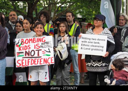 Canberra, Australia. 27th October 2023. Stop the war on Gaza! One thousand people in Canberra, Australia protest in Solidarity with Gaza and Palestine. Stock Photo