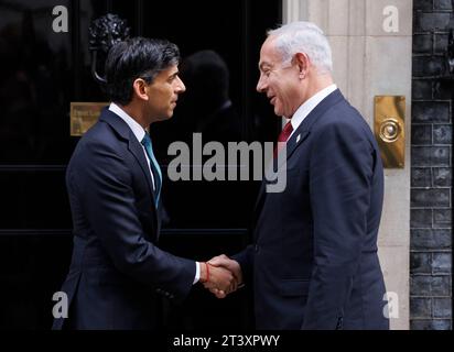 Bejamin Netanyahu, Prime Minister of Israel, shakes hands with UK Prime Minister, Rishi Sunak at the door of Number 10. Stock Photo