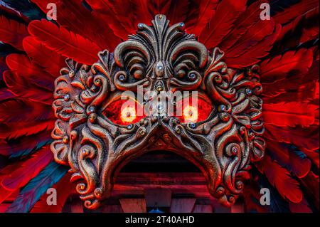 London, UK. 27th Oct, 2023. Annabel's transports Members and passers-by to the heart of the Venetian carnival with the Club's latest Halloween façade. The installation showcases a grand hand-carved Venetian mask with eerie animated eyes watching over Berkeley Square. Credit: Guy Bell/Alamy Live News Stock Photo