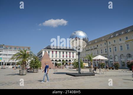 Pyramide, Karl-Friedrich-Straße, Marktplatz, Karlsruhe, Baden-Württemberg, Deutschland Stock Photo