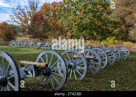 Valley Forge, PA USA 27th, Oct. 2023 - Replica cannons in Artillery Park with beautiful fall weather. Valley Forge National Park in the mid-Atlantic region of the United States with fall colors peaking. Credit: Don Mennig / Alamy News Stock Photo