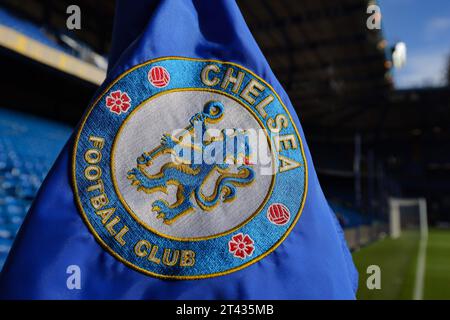 London, UK. 28th October 2023; Stamford Bridge, Chelsea, London, England: Premier League Football, Chelsea versus Brentford; Chelsea corner flag Credit: Action Plus Sports Images/Alamy Live News Stock Photo