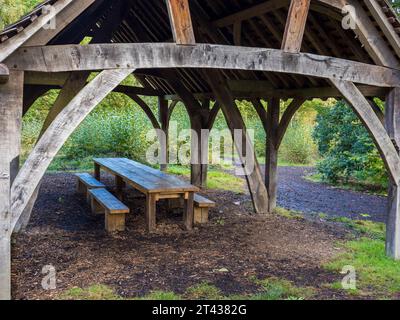 Wooden Beamed Barn, Harcourt Arboretum, University of Oxford, Oxfordshire, England, UK, GB. Stock Photo