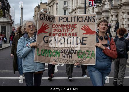 An estimated 100,000 people take part in the Free Palestine and anti- Middle Eastern invasion of Gaza Protest across Westminster, Central London Westminster, Central London, 28th October 2023 Credit: Jeff Gilbert/Alamy Live News Stock Photo