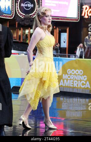 New York, NY, USA. 27th Oct, 2023. McKenzie Kurtz and the cast of Broadway's Wicked, perform on Good Morning America on October 27, 2023 in Ne York City. Credit: Rw/Media Punch/Alamy Live News Stock Photo