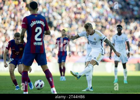 Toni Kroos of Real Madrid CF during the La Liga match between Real Madrid  and CA Osasuna played at Santiago Bernabeu Stadium on October 7, 2023 in  Madrid, Spain. (Photo by Cesar