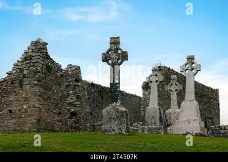 Clonmacnoise is an early monastic settlement founded in the 6th century by Saint Ciarán. It is located on the banks of the River Shannon in County Off Stock Photo