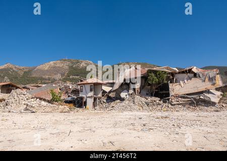 Houses with a Nur mountains view. Earthquake 2023 aftermath. Hatay landscape Stock Photo