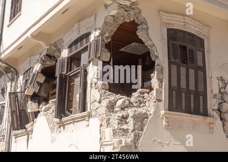 Turkish earthquake 2023 damage: historic ottoman houses in central Antakya Turkey Stock Photo