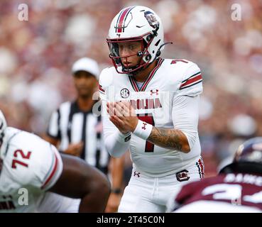 Scott Rattler South Carolina quarterback Spencer Rattler runs a drill at the NFL ...