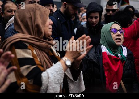 Paris, France. 28th Oct, 2023. Protesters chant slogans during the Pro-Palestine demonstration at Place de Chatelet. Despite yet another pro-Palestinian demonstration being banned in Paris by the police prefecture, thousands of people gathered at Place de Chatelet to demand an immediate ceasefire by the Israeli army in Palestine. Dozens of protesters were detained by police forces. (Photo by Telmo Pinto/SOPA Images/Sipa USA) Credit: Sipa USA/Alamy Live News Stock Photo