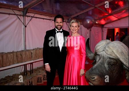 Matthias Killing und Karen Heinrichs bei der 15. Hope Gala 2023 im Schauspielhaus. Dresden, 28.10.2023 Stock Photo