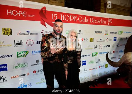 Harald Glööckler und Rita Thea bei der 15. Hope Gala 2023 im Schauspielhaus. Dresden, 28.10.2023 Stock Photo