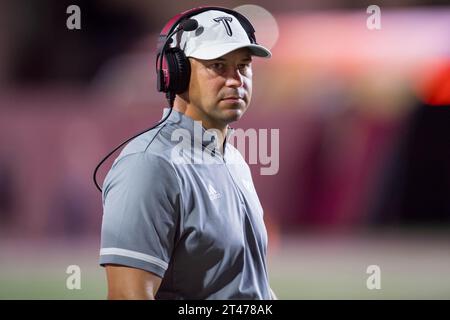 San Marcos, TX, USA. 28th Oct, 2023. Troy Trojans head coach Jon Sumrall during a game between the Troy Trojans and the Texas State Bobcats in San Marcos, TX. Trask Smith/CSM/Alamy Live News Stock Photo