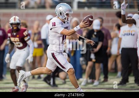 San Marcos, TX, USA. 28th Oct, 2023. Troy Trojans quarterback Gunnar Watson (18) runs for a touchdown during a game between the Troy Trojans and the Texas State Bobcats in San Marcos, TX. Trask Smith/CSM/Alamy Live News Stock Photo
