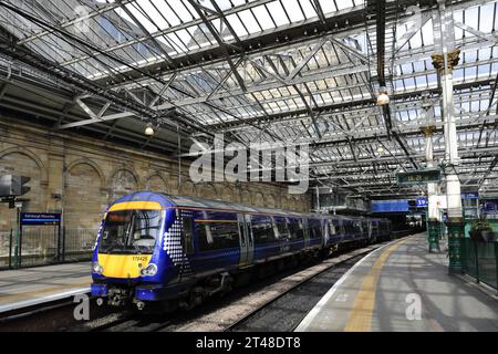 Scotrail 170425 at Edinburgh Waverley station; Edinburgh City, Scotland, UK Stock Photo