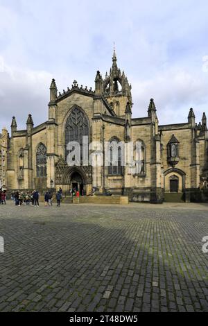 View of St Giles Cathedral on the Royal Mile, Edinburgh City, Scotland, UK Stock Photo