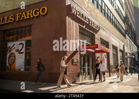 A branch of Wells Fargo in Midtown Manhattan in New York on Thursday, October 26, 2023.  (© Richard B. Levine) Stock Photo