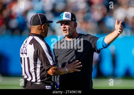 Charlotte, NC, USA. 29th Oct, 2023. Carolina Panthers head coach Frank Reich argues with down judge Frank LeBlanc during the fourth quarter go the NFL matchup against the Houston Texans in Charlotte, NC. (Scott Kinser/Cal Sport Media). Credit: csm/Alamy Live News Stock Photo