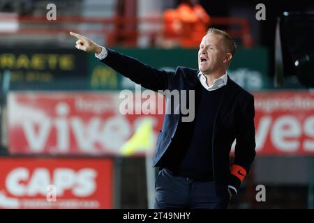 Kortrijk, Belgium. 29th Oct, 2023. Genk's head coach Wouter Vrancken pictured during a soccer match between KV Kortrijk and KRC Genk, Sunday 29 October 2023 in Kortrijk, on day 12/30 of the 2023-2024 'Jupiler Pro League' first division of the Belgian championship. BELGA PHOTO KURT DESPLENTER Credit: Belga News Agency/Alamy Live News Stock Photo