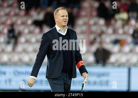 Kortrijk, Belgium. 29th Oct, 2023. Genk's head coach Wouter Vrancken pictured during a soccer match between KV Kortrijk and KRC Genk, Sunday 29 October 2023 in Kortrijk, on day 12/30 of the 2023-2024 'Jupiler Pro League' first division of the Belgian championship. BELGA PHOTO KURT DESPLENTER Credit: Belga News Agency/Alamy Live News Stock Photo