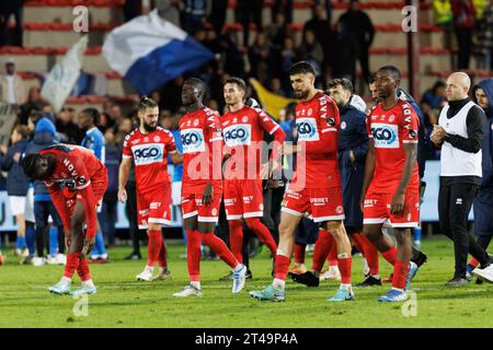 Kortrijk, Belgium. 29th Oct, 2023. Kortrijk's players look dejected after losing a soccer match between KV Kortrijk and KRC Genk, Sunday 29 October 2023 in Kortrijk, on day 12/30 of the 2023-2024 'Jupiler Pro League' first division of the Belgian championship. BELGA PHOTO KURT DESPLENTER Credit: Belga News Agency/Alamy Live News Stock Photo