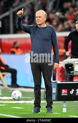 Leverkusen, Germany. 29th Oct, 2023. Christian Streich, head coach of SC Freiburg, instructs during the first division of Bundesliga 9th round match between Bayer 04 Leverkusen and SC Freiburg, in Leverkusen, Germany, Oct. 29, 2023. Credit: Ulrich Hufnagel/Xinhua/Alamy Live News Stock Photo