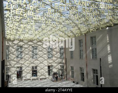 Paris, France. 11th Oct, 2023. Final finishing works on the 'Cite internationale de la langue francaise'. The first museum of the French language, located in the castle of Villers-Cotterets, is scheduled to be inaugurated on 30/10/2023. Credit: Sabine Glaubitz/dpa/Alamy Live News Stock Photo