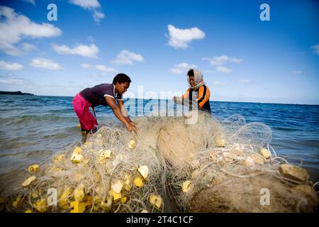 Tidal fishing net hi-res stock photography and images - Alamy