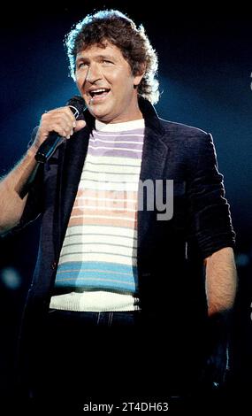 MAC DAVIS ;American songwriter, singer, performer, and actor; 1984 ...