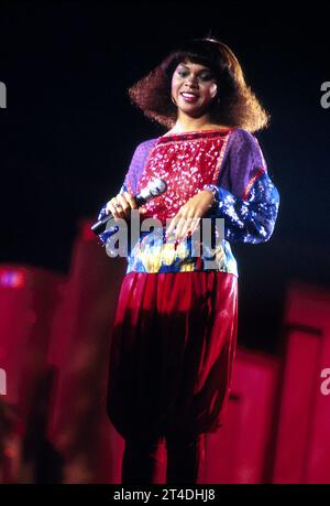 DENIECE WILLIAMS ;E8320 ;   Credit: Lynn Mcafee / Performing Arts Images www.performingartsimages.com Stock Photo