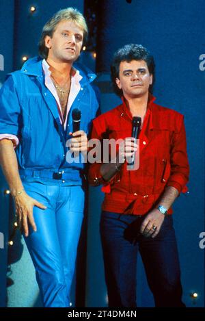 AIR SUPPLY ;Soft rock duo formed in Melbourne, Australia, in 1975, consisting of Englishman Graham Russell (vocals, guitar) and Australian Russell Hitchcock (vocals) ;  Credit: Lynn Mcafee / Performing Arts Images www.performingartsimages.com Stock Photo