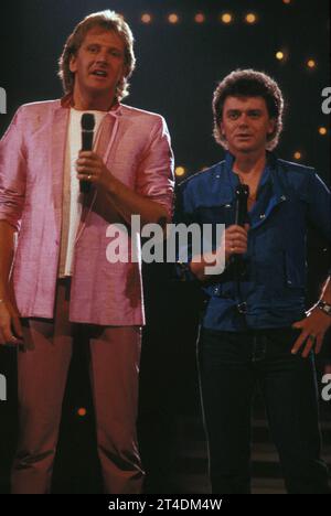 AIR SUPPLY ;Soft rock duo formed in Melbourne, Australia, in 1975, consisting of Englishman Graham Russell (vocals, guitar) and Australian Russell Hitchcock (vocals) ;  Credit: Lynn Mcafee / Performing Arts Images www.performingartsimages.com Stock Photo