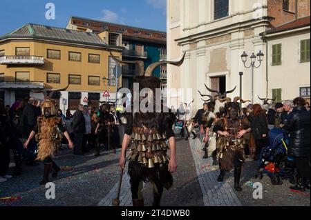 25 February 2023 - Italy Lombardy, Milan, 'Mamutzones' group of Samugheo cheer up the Vimodrone carnival. Stock Photo