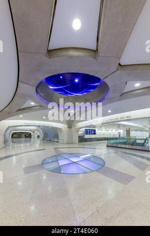 Madison NYC Concourse - Architectural details at the new and modern addition to timeless Grand Central Terminal in midtown Manhattan in New York City. Stock Photo