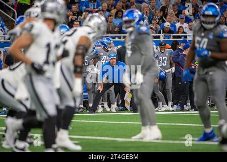 DETROIT, MI - OCTOBER 30: Detroit Lions Head Coach Dan Campbell looks on as players come to the line of scrimmage during the game between Las Vegas Raiders and Detroit Lions on October 30, 2023 at Ford Field in Detroit, MI (Photo by Allan Dranberg/CSM) Credit: Cal Sport Media/Alamy Live News Stock Photo