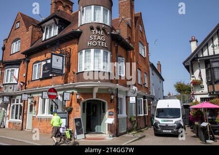 What's On Lyndhurst - The Stag Hotel, Lyndhurst New Forest