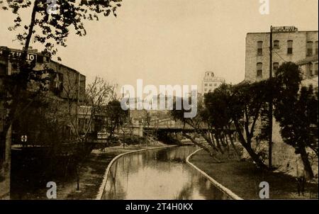 The San Antonio River from the book Texas, the marvellous, the state of the six flags; by Nevin Otto Winter Published The Page company 1916 ,Including Accounts of the Spanish Settlement and Establishment of the Indian Missions; the Unfortunate Expedition and Death of La Salle ; the Romance of its Early Settlement and Stories of its Hardy Pioneers ; the Nine-year Republic of Texas ; Stephen F. Austin and Sam Houston ; 'Remember the Alamo'; the Development of the Cattle Ranches ; the Great Ranches and a Visit to a Million-acre Ranch ; the Growing Cities; the Rehabilitation of Galveston; Along th Stock Photo